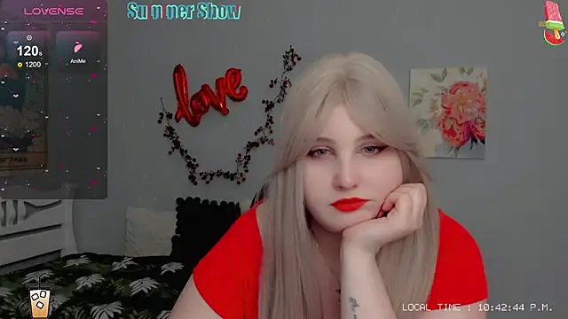 Snapshot of Crystal_Chris chatting on March 5, 2025, 8:42 pm Crystal Chris online show from March 5, 2025, 8:42 pm