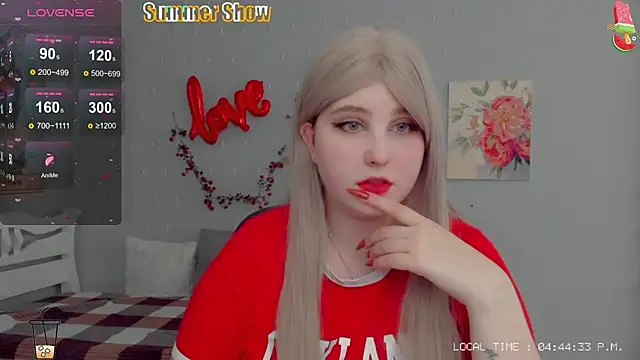 Snapshot of Crystal_Chris chatting on March 13, 2025, 2:44 pm Crystal Chris online show from March 13, 2025, 2:44 pm