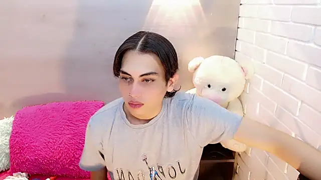 Daniela Pink  online show from September 27, 2025, 8:03 pm