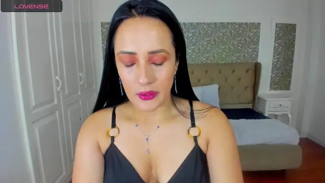 KimWessel  online show from February 5, 2026, 5:17 pm