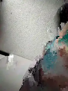 Sasha smith23 online show from September 18, 2025, 9:39 pm