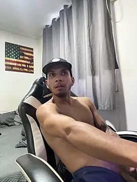 privpunhetinha01 online show from March 25, 2026, 8:04 pm