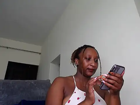 CarlaBeckky online show from October 25, 2025, 4:46 pm