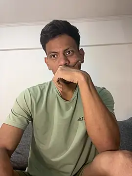 bbchocolate27 online show from April 7, 2026, 10:42 pm