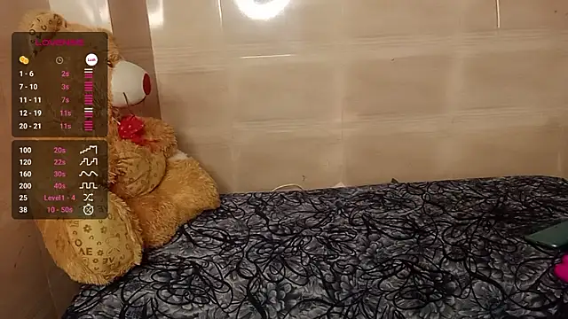 Snapshot of shuhana_ chatting on December 21, 2024, 1:04 am shuhana online show from December 21, 2024, 1:04 am