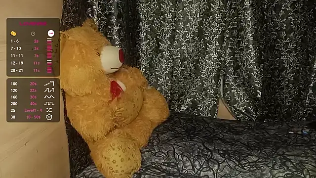 Snapshot of shuhana_ chatting on February 14, 2025, 2:39 am shuhana online show from February 14, 2025, 2:39 am