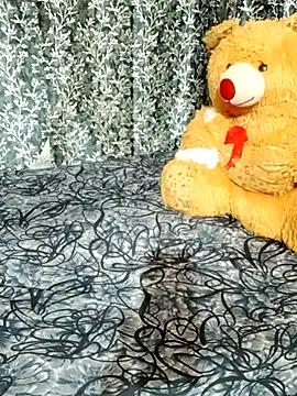 Snapshot of shuhana_ chatting on February 19, 2025, 12:57 am shuhana online show from February 19, 2025, 12:57 am