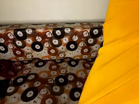 Snapshot of shuhana_ chatting on October 16, 2025, 12:55 am shuhana online show from October 16, 2025, 12:55 am