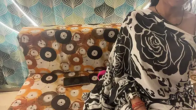 Snapshot of shuhana_ chatting on November 28, 2025, 4:59 am shuhana online show from November 28, 2025, 4:59 am