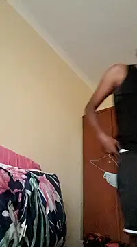 Gifttheskimaskboy online show from December 25, 2024, 3:50 am