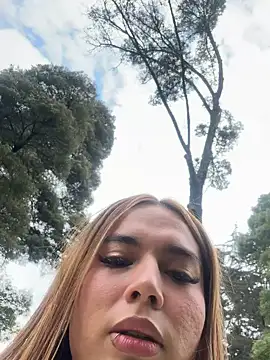 Jules Anderson online show from March 7, 2025, 3:28 pm