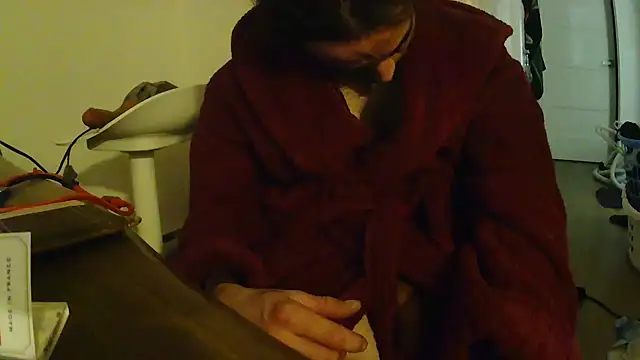 Snapshot of L0cKyseven77 chatting on January 31, 2025, 9:05 am L0cKyseven77 online show from January 31, 2025, 9:05 am