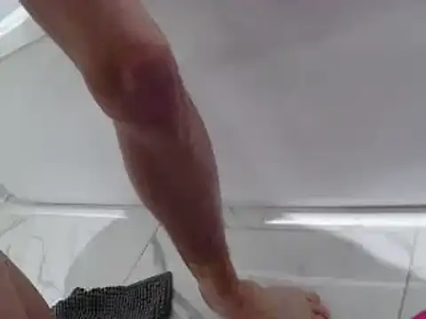 Snapshot of L0cKyseven77 chatting on February 13, 2025, 11:47 pm L0cKyseven77 online show from February 13, 2025, 11:47 pm