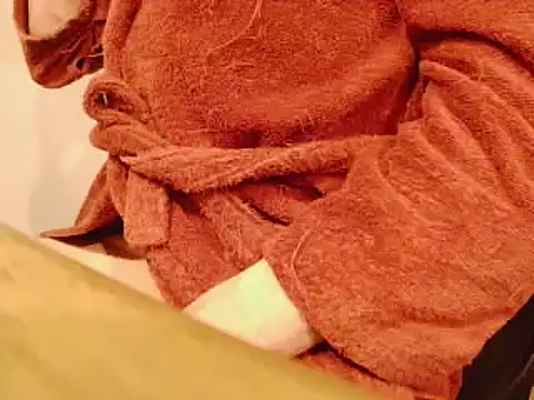 Snapshot of L0cKyseven77 chatting on February 16, 2025, 4:53 am L0cKyseven77 online show from February 16, 2025, 4:53 am