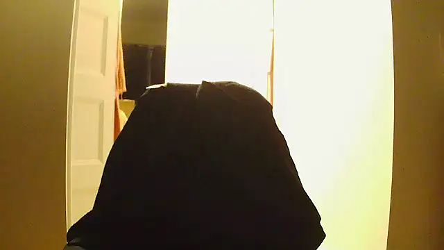 Snapshot of L0cKyseven77 chatting on October 4, 2025, 10:46 am L0cKyseven77 online show from October 4, 2025, 10:46 am