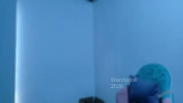 WandaDoll online show from May 10, 2026, 1:16 pm