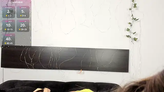 eleecttraa 12 online show from December 3, 2024, 10:29 pm