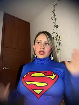 eleecttraa 12 online show from March 4, 2025, 8:49 pm