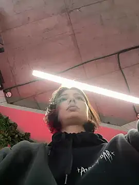 BabeRainbow online show from December 4, 2024, 9:51 am