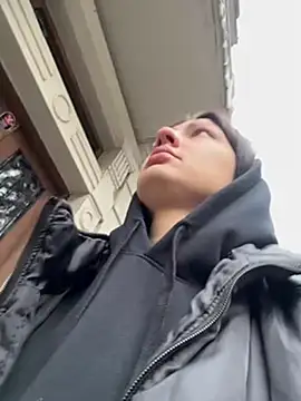 BabeRainbow online show from December 8, 2024, 9:24 am