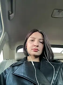 BabeRainbow online show from December 18, 2024, 10:30 am