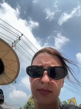 BabeRainbow online show from January 24, 2025, 5:53 am