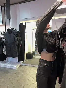 BabeRainbow online show from February 23, 2025, 1:32 pm