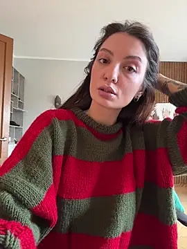 BabeRainbow online show from October 2, 2025, 9:49 am