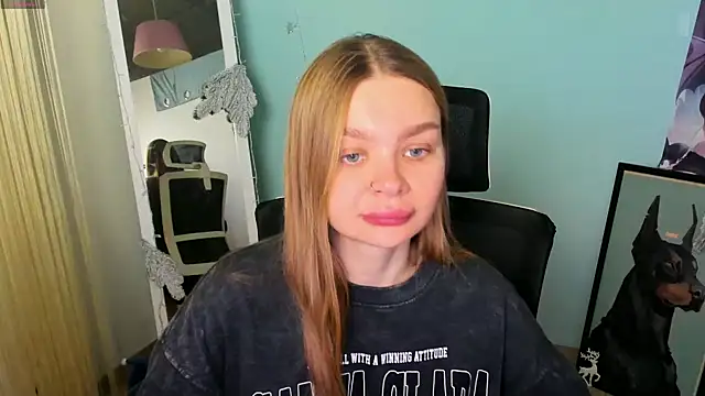 Molly sweetie online show from December 24, 2024, 6:55 am