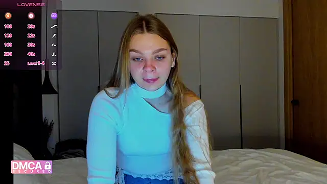 Molly sweetie online show from December 5, 2025, 7:17 am