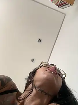 Nikatsu online show from February 3, 2025, 5:14 pm