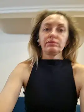 Miss    Mia  online show from March 5, 2026, 8:43 am