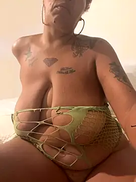 Exotickittykatt online show from September 14, 2025, 12:43 am