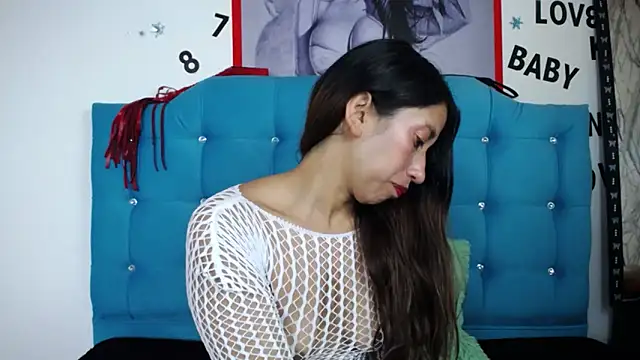 sweet skylove  online show from December 22, 2025, 4:48 pm