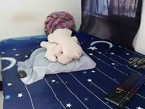 Frankbroad78 online show from October 28, 2025, 8:33 pm