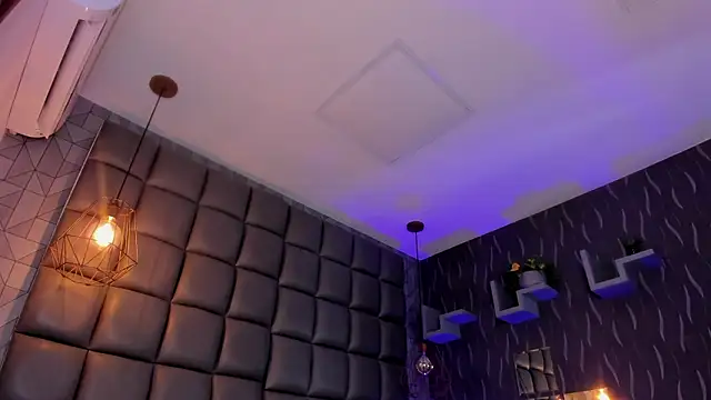 megan woll online show from March 14, 2026, 7:30 pm