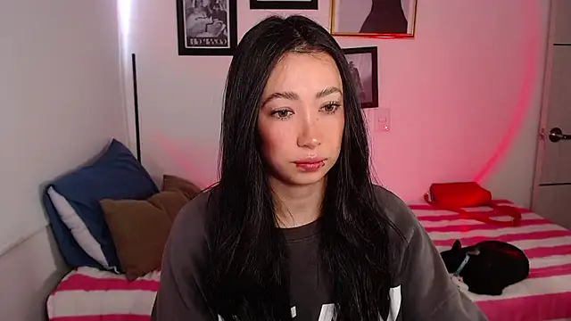 lilyy evanss online show from January 23, 2025, 9:50 pm