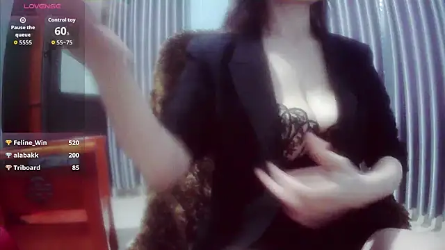 Yii-Ser online show from January 12, 2026, 5:45 am