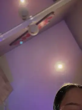 wow Mia online show from September 8, 2025, 3:44 pm