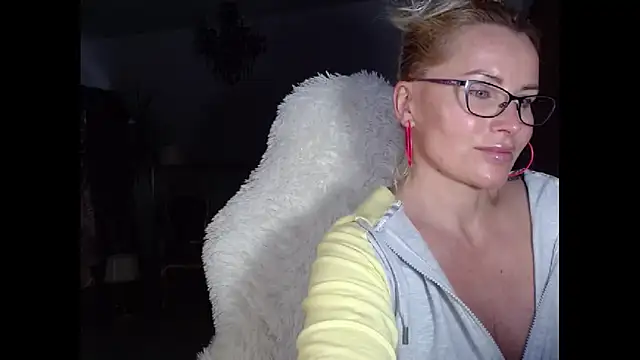 eyesangel22 online show from January 26, 2025, 2:52 pm