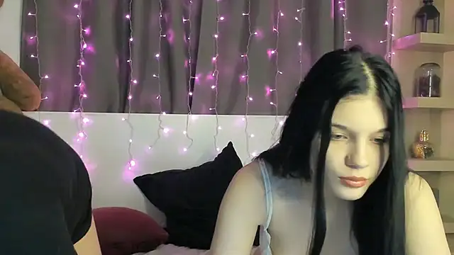 xDeepInLovexx online show from February 28, 2025, 7:03 pm