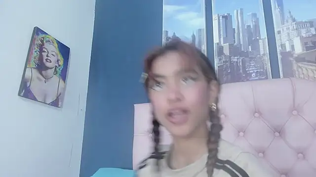 Snapshot of Applehot_LRR chatting on September 10, 2025, 1:11 pm Applehot LRR online show from September 10, 2025, 1:11 pm