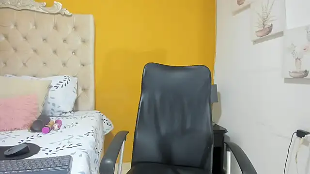 rousse sexyandhot online show from February 22, 2026, 1:29 am