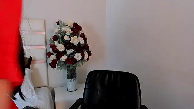 CamilaSofiia online show from February 20, 2025, 1:57 am