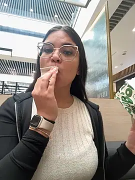 CamilaSofiia online show from February 17, 2026, 7:20 pm