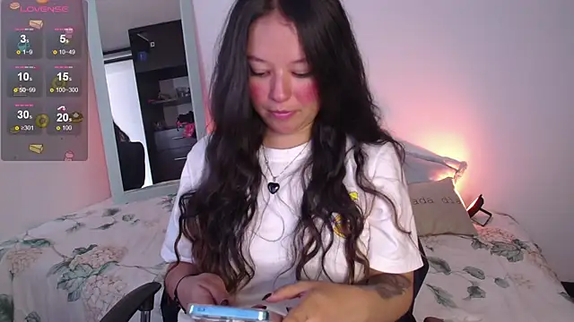 Lexie Thompson10 online show from September 14, 2025, 5:23 pm