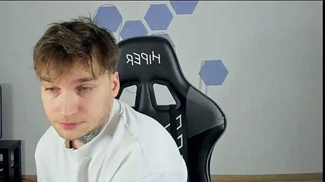 Chris Tyson online show from January 3, 2025, 4:27 pm