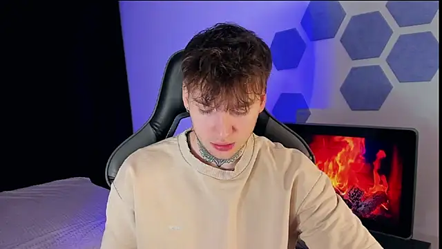 Chris Tyson online show from March 20, 2025, 1:35 am