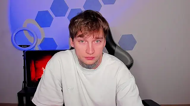 Chris Tyson online show from October 25, 2025, 10:04 pm