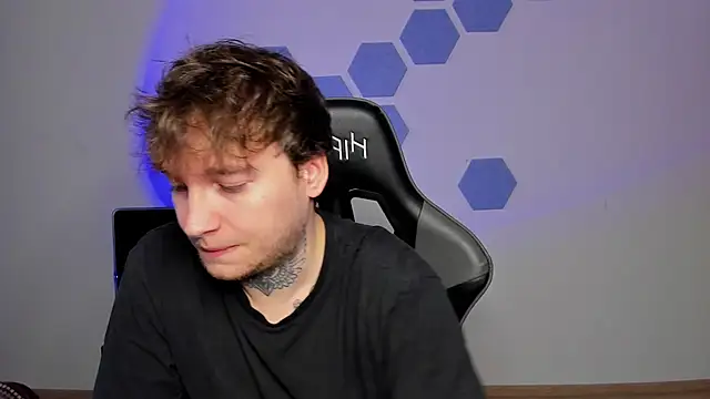 Chris Tyson online show from November 21, 2025, 10:36 am